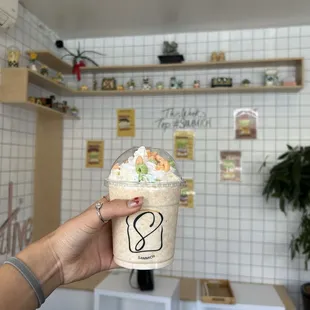 sushi and sashimi, interior