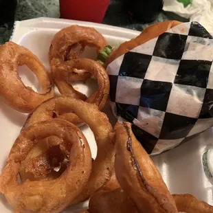 Cheeseburger and Onion rings