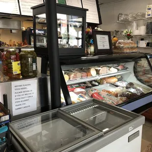 sushi and sashimi, interior