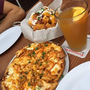 Buffalo mac and cheese pizza with a side of tot-chos. YUMMMM!