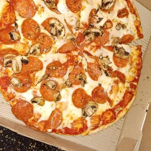 This was supposed to be mushrooms and pepperoni. Very skimpy on additional $$ toppings.