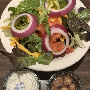 House salad with house made bleu cheese dressing and croutons.