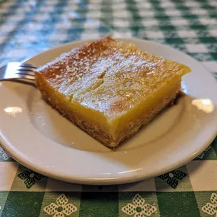 Lemon bar (good, not as tangy as I&apos;d hoped)