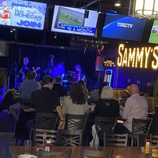 Bands stage