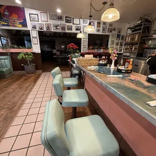 Diner counter seating