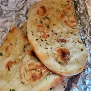 Garlic naan