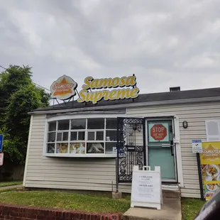 Don't let the small building fool you. Small building, big tastes.