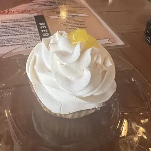 Lemon cupcake