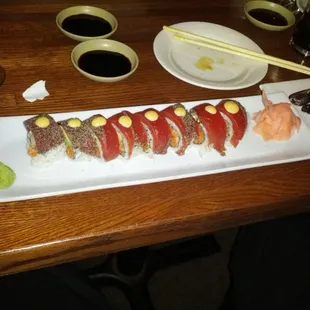 Tuna Maki (spicy tuna topped with peppered tuna  )