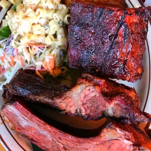 ows ribs, coleslaw, and macaroni salad