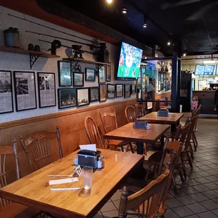 sushi and sashimi, interior