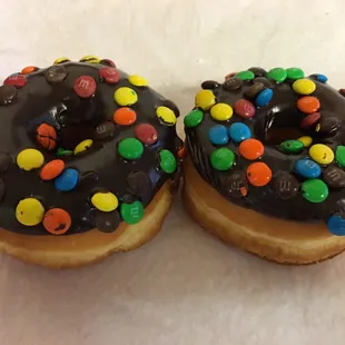 Hm m&amp;m chocolate donuts yum yum....