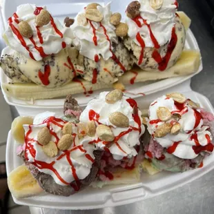 Banana Splits top is with chocolate chip bottom is with it Italian Sumoni ice cream drizzle with strawberry sauce...