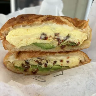 Egg avocado sundried tomato