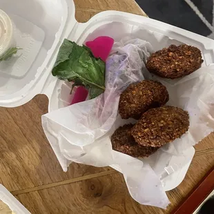 6 Pieces Falafel