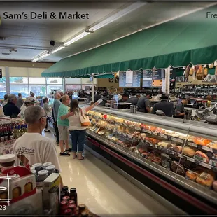 Busy place; the locals like their neighborhood Italian deli.
