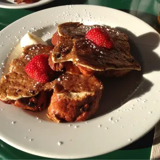 Cinnamon Currant French Toast