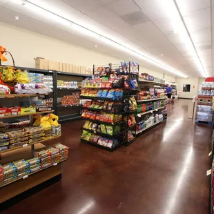 a grocery store aisle