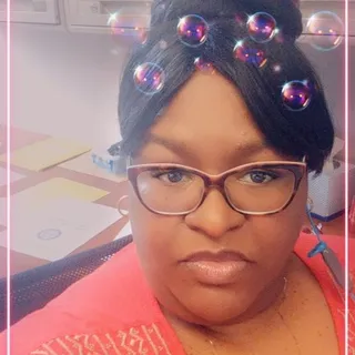 Leah T.