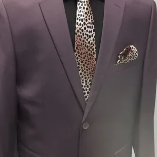 Suit, shirt, tie and matching pocketsquare