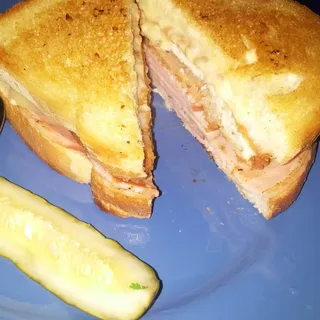 Chicken Cordon Bleu Melt