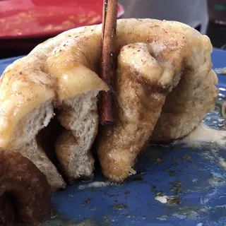 Cinna-Monster Roll