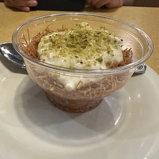 Knafeh Pistachio Cup