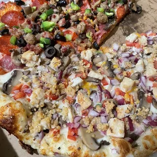 Combination and garlic Chicken Pizza