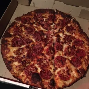 Burned pizza. Had to go back. Very rude employees who did not even apologize. I will never go back. Customer service is poor.