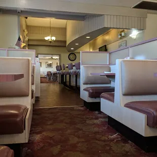 sushi and sashimi, interior