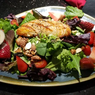 Salmon salad