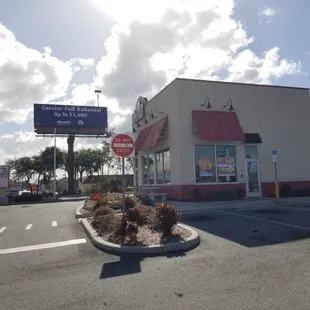 Ouside/entrance pic.