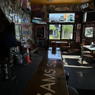 sushi and sashimi, interior