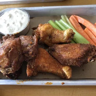 Wings, awesome flavor!