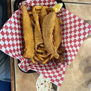 4 pc. Catfish dinner w / Fries &amp; 'slaw