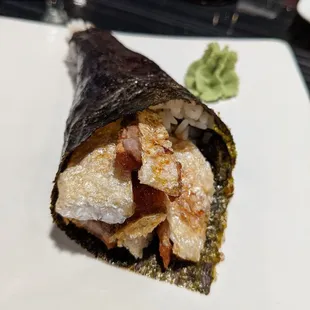 Salmon skin hand roll