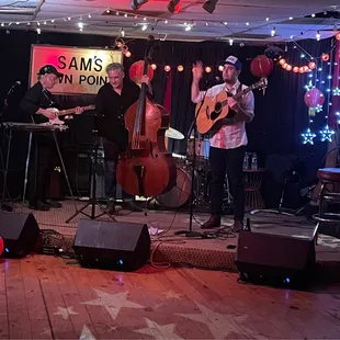 Live Music ~ Sams Town Point