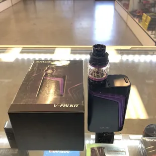 New Smok V-Fin with built in 8000mah &amp; 8ml capacity big baby Prince tank