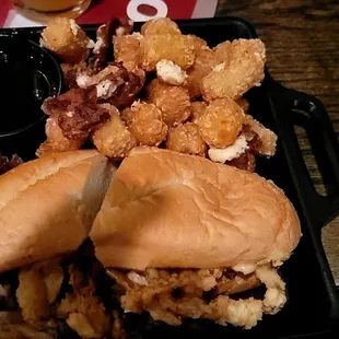 Steakhouse Dip &amp; Blue cheese bacon tots
