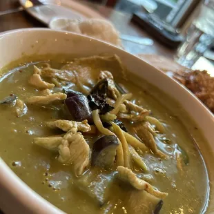 Green curry with chicken