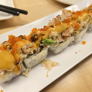 The roll that comes with the omakase had all the nice textures and flavors