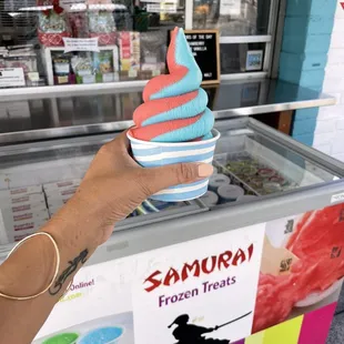 Strawberry, blue vanilla