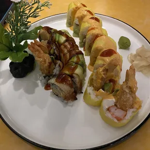 Spicy Santa and dancing dragon