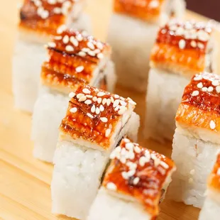 a close up of sushi rolls