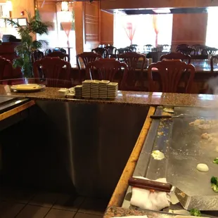 sushi and sashimi, interior