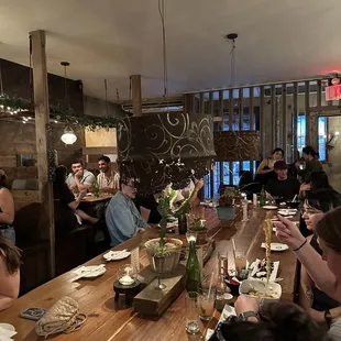 Communal table