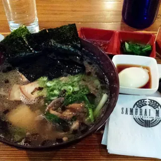 FATTY MAMA RAMEN