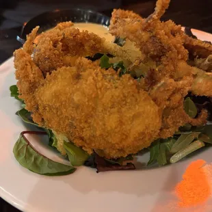 Soft shel crab with onion rings. Delicious