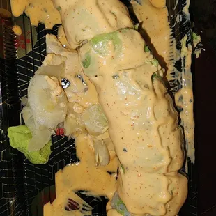 This is AFTER wiping gobs of spicy mayo off the top.