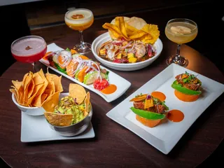 LV Mar Tapas & Cocktails